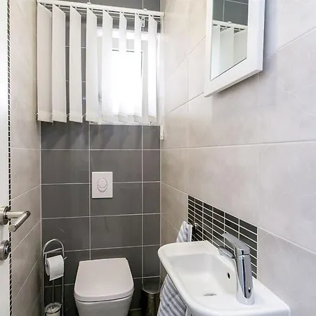 شقة Ferienwohnung Fur 7 Personen Ca 75 Qm In Medulin, Istrien Sudkuste Von Istrien